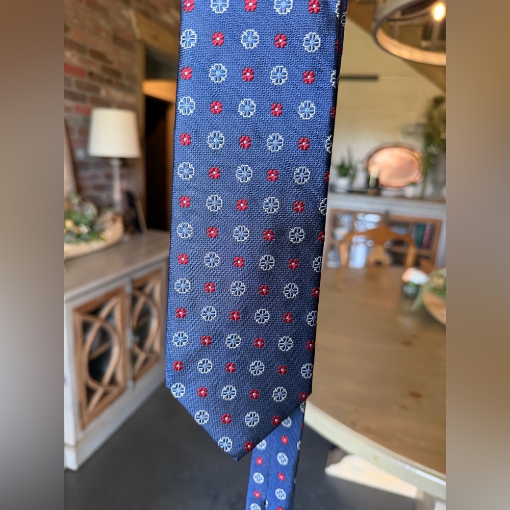 Brooks Brothers 346 Men's Silk Woven Floral Tie Blue Red White Made in USA